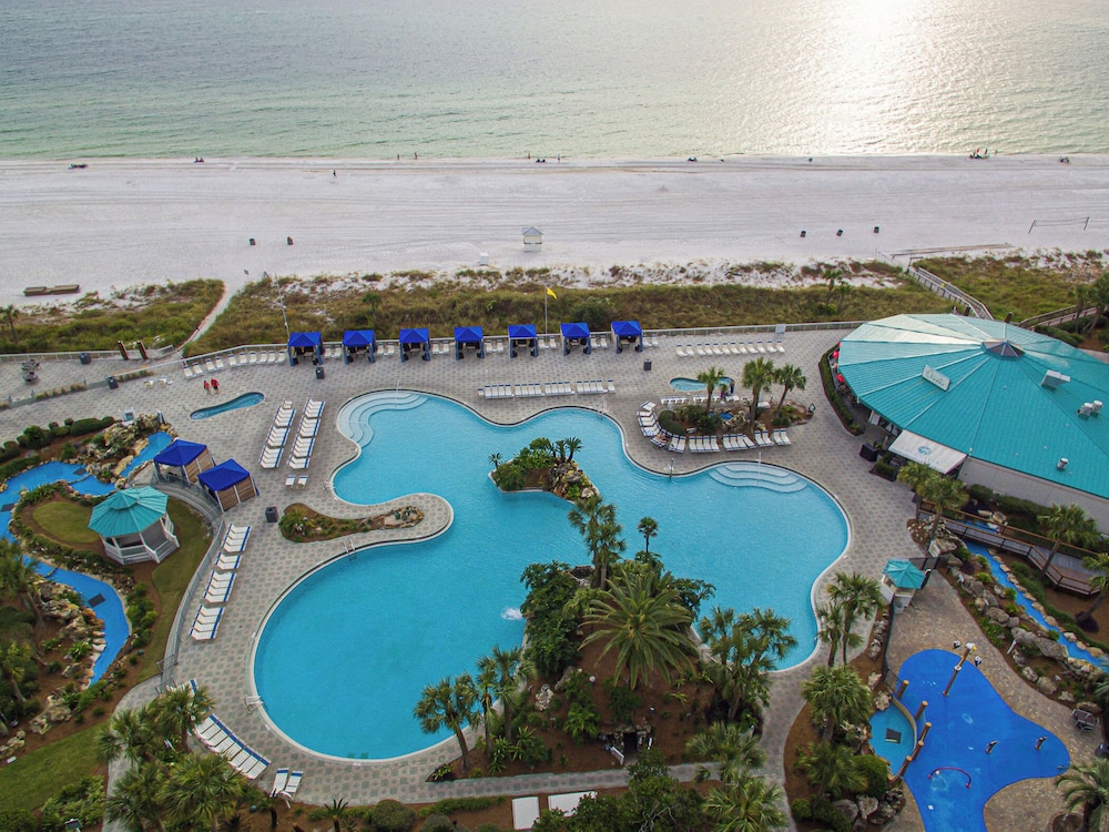 Edgewater Oasis Gorgeous Resort Condo on Beach - photo 18