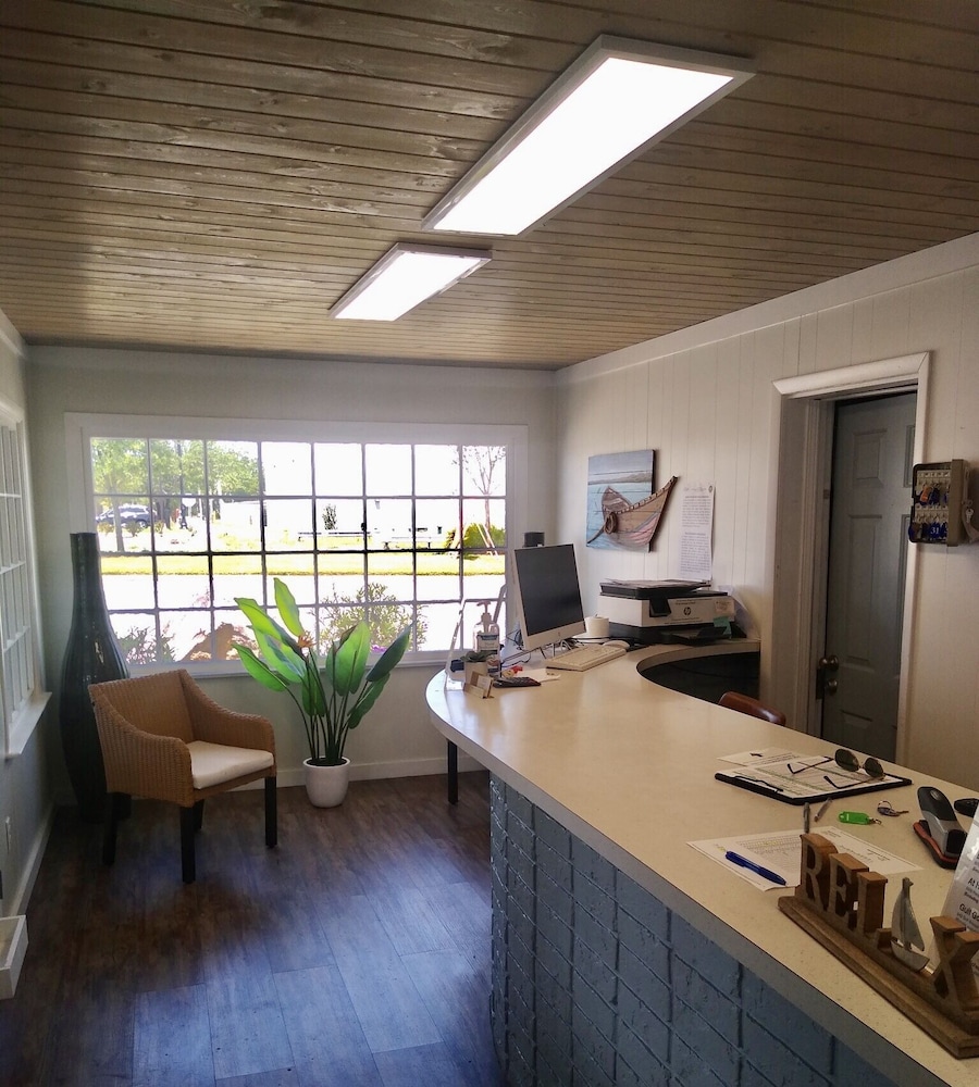 Gulf Coast Inn - photo 3