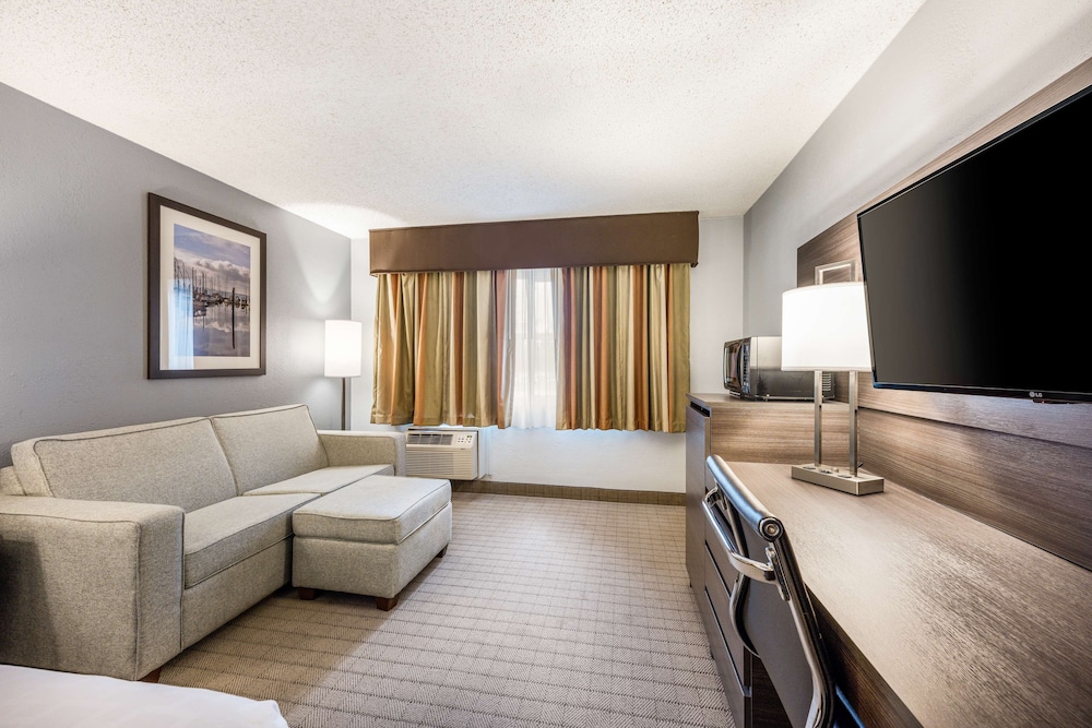 SureStay Hotel by Best Western SeaTac Airport North - photo 12