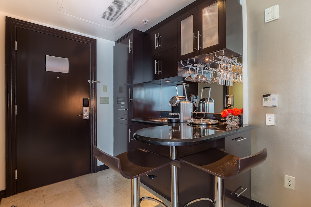 SBV Luxury Ocean Hotel Suites - photo 5