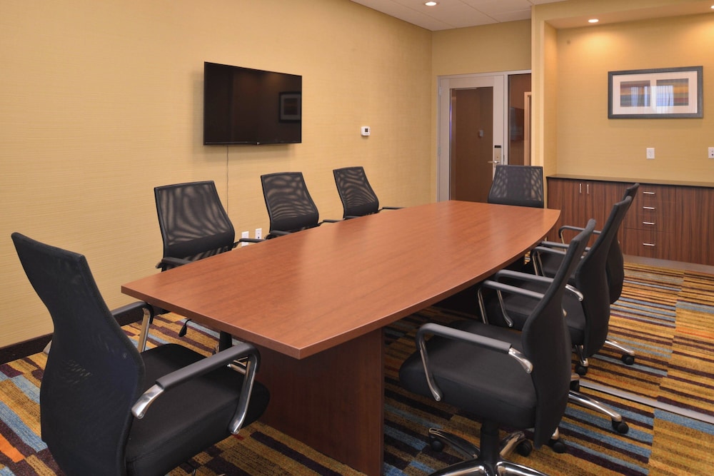 Fairfield Inn & Suites Fremont - photo 28