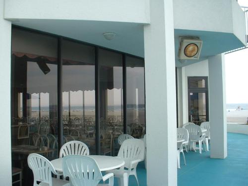 Bal Harbour Hotels - photo 64