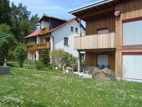 Ferienhaus Brütting — 4-Star Luxury Hotel in Pottenstein, Germany