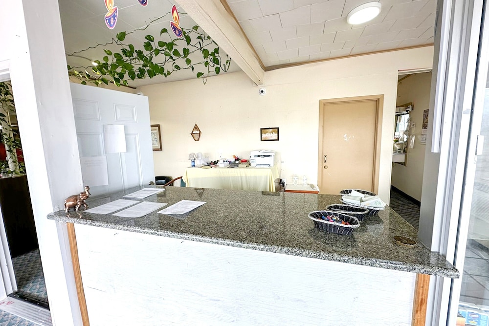 Shamrock Kings Inn By Oyo Marked Tree I 555 - photo 4