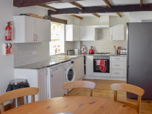 Captains Cottage E3643