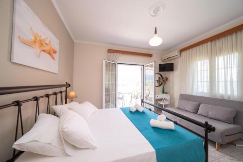 Pavlatos Apartments & Studios — 4-Star Luxury Hotel in Sami, Greece