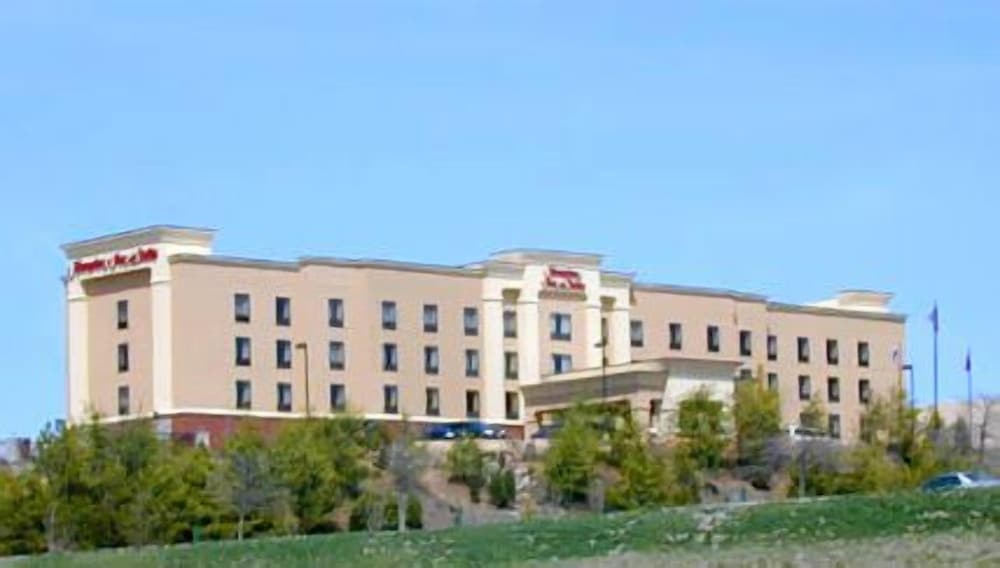 Hampton Inn & Suites Sevierville @ Stadium Drive - photo 36