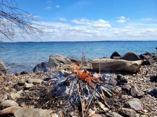 Unique waterfront house with private beach — 4-Star Luxury Hotel in Gananoque, Canada