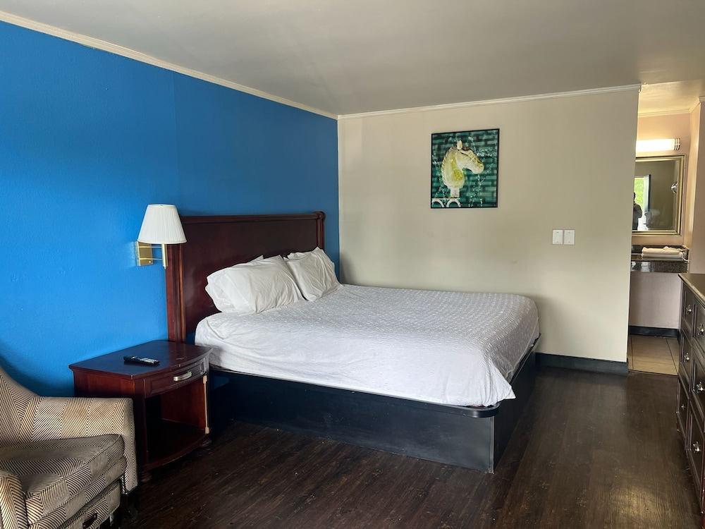 Knights Inn Sandston Near RIC Airport - photo 7