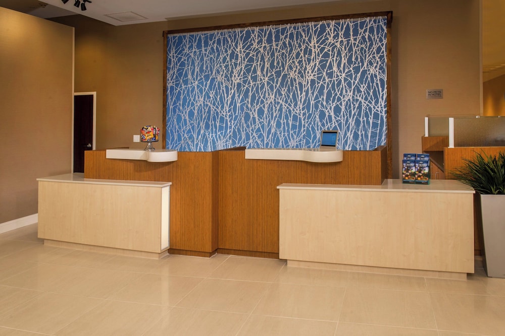 Fairfield Inn and Suites by Marriott Washington - photo 2