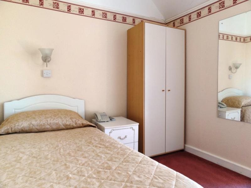 The Whitehall Hotel — Bournemouth — photo 3