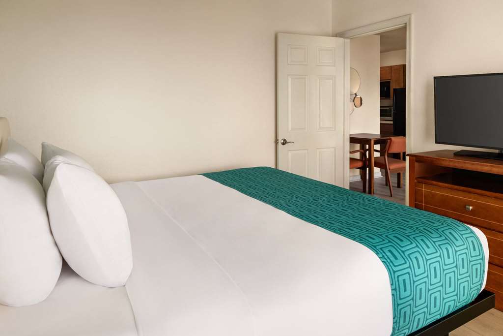 Howard Johnson by Wyndham Ocean City Oceanfront - photo 33