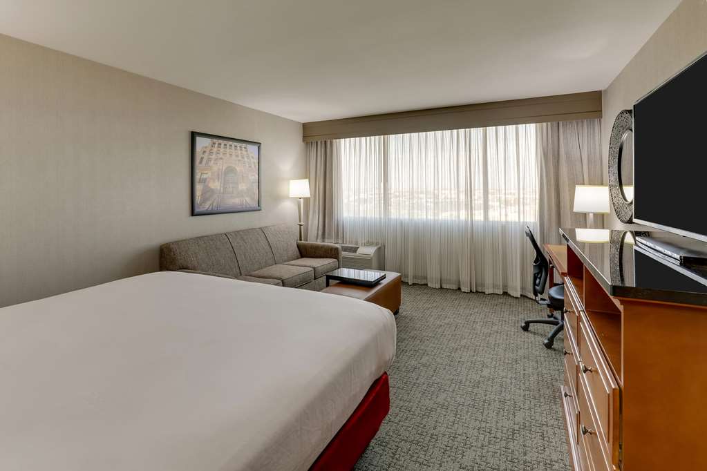 Drury Inn & Suites Phoenix Airport - photo 42