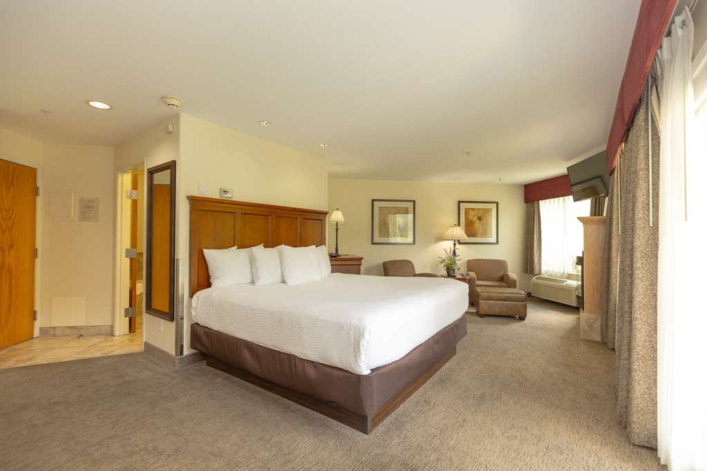Best Western Lodge At River's Edge - photo 33