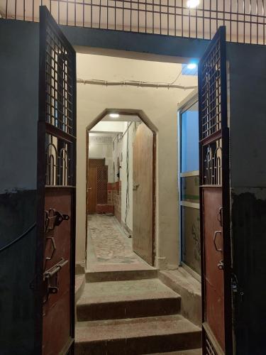 Somit Warm Welcomes — Varanasi — photo 2