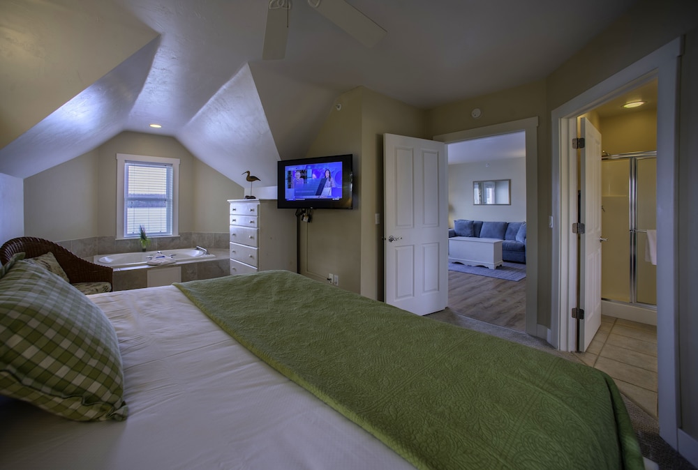 Edgewater Resort - photo 20