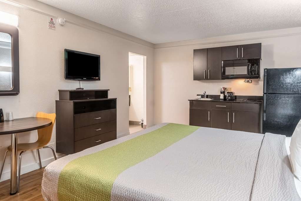 Studio6 Fort Worth TX West Medical Center - photo 9