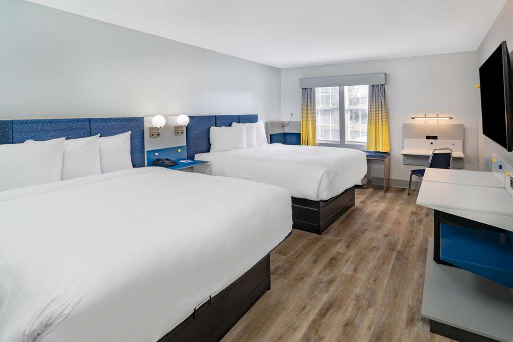 Microtel Inn & Suites By Wyndham Athens - photo 19
