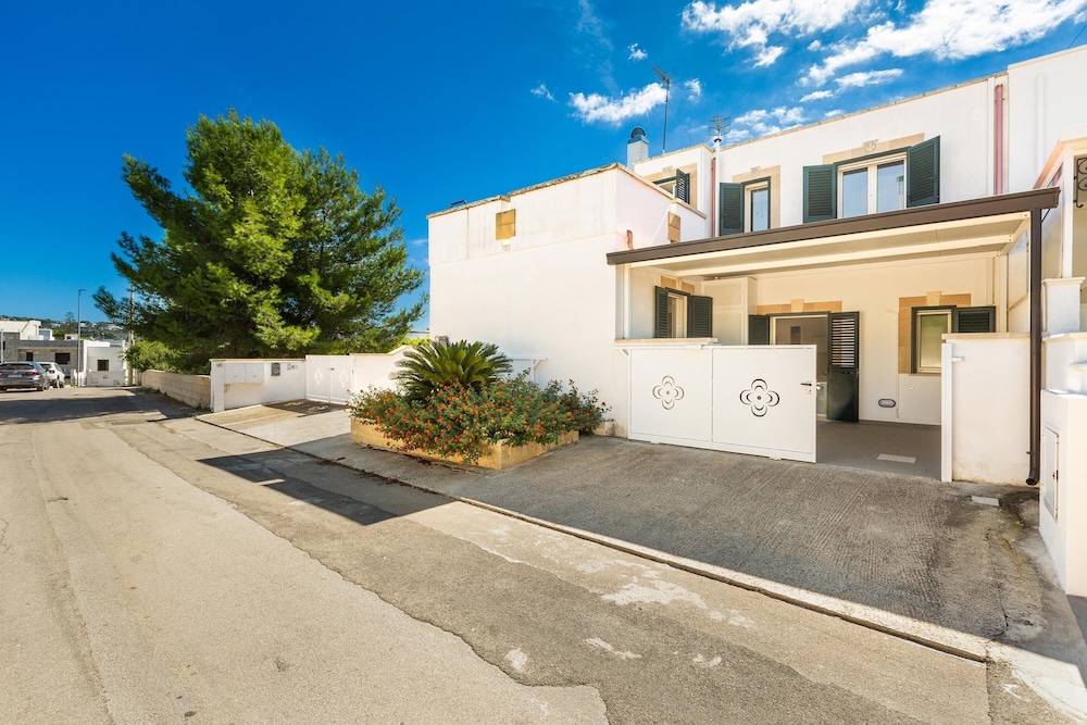 2508 Villetta Blanca by Barbarhouse in Castrignano Del Capo, Italy