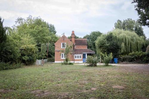 The Cottage Marlow — 4-Star Luxury Hotel in Marlow, United Kingdom