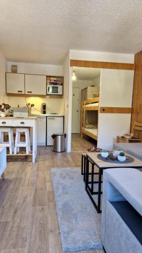 Studio Central Proche Des Pistes - last minute hotel in Unknown City