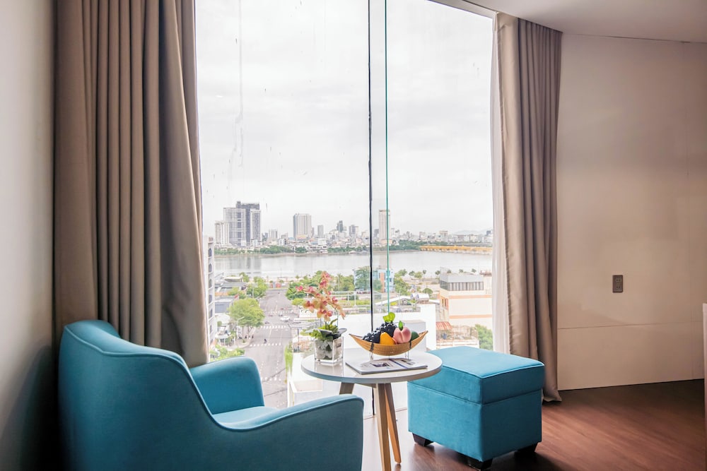 Gold Hotel - carbon neutral hotel in Da Nang