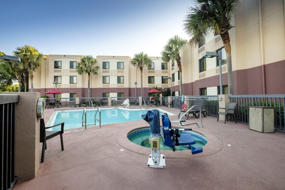Red Roof Inn Plus Palm Coast - photo 32