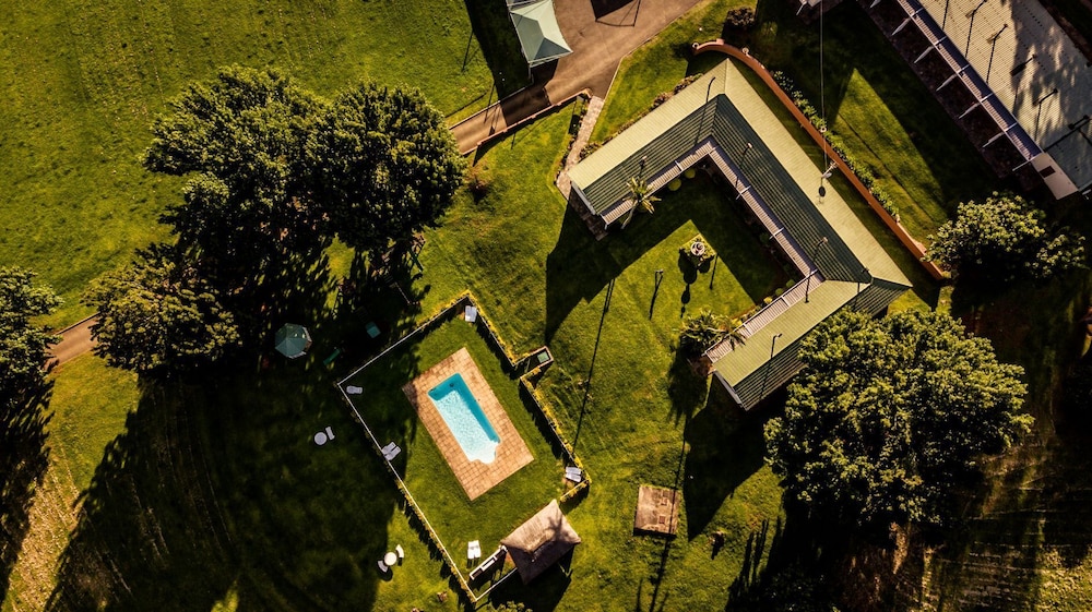 St Ives Lodge — 4-Star Luxury Hotel in Durban, South Africa