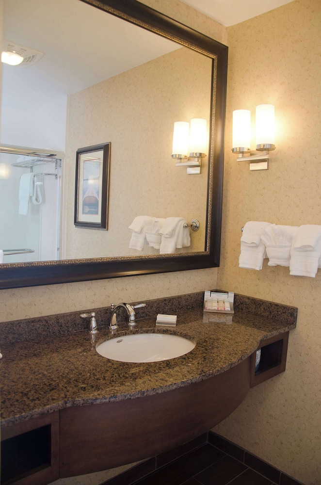 Hilton Garden Inn Watertown Thousand Islands - photo 30
