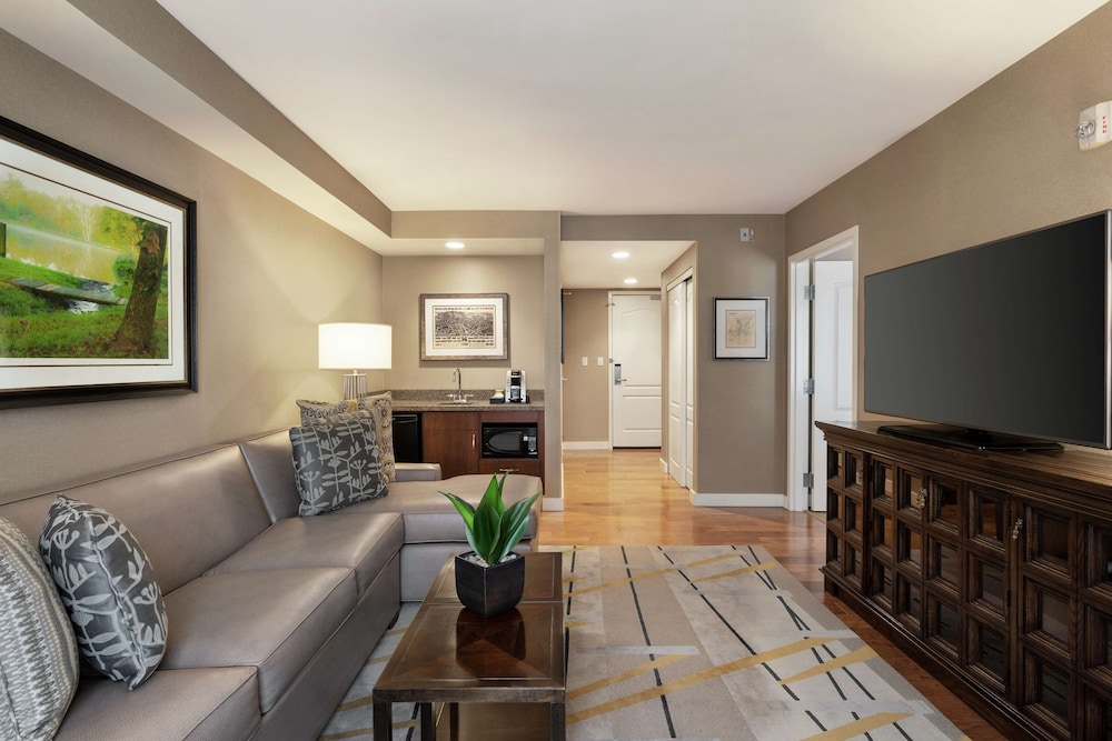 Hilton Garden Inn Wallingford Meriden - photo 17