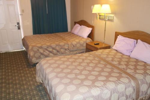 Interstate Motel - photo 9