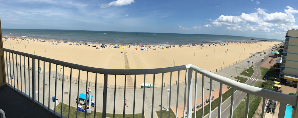 Spark by Hilton Virginia Beach Oceanfront - photo 18