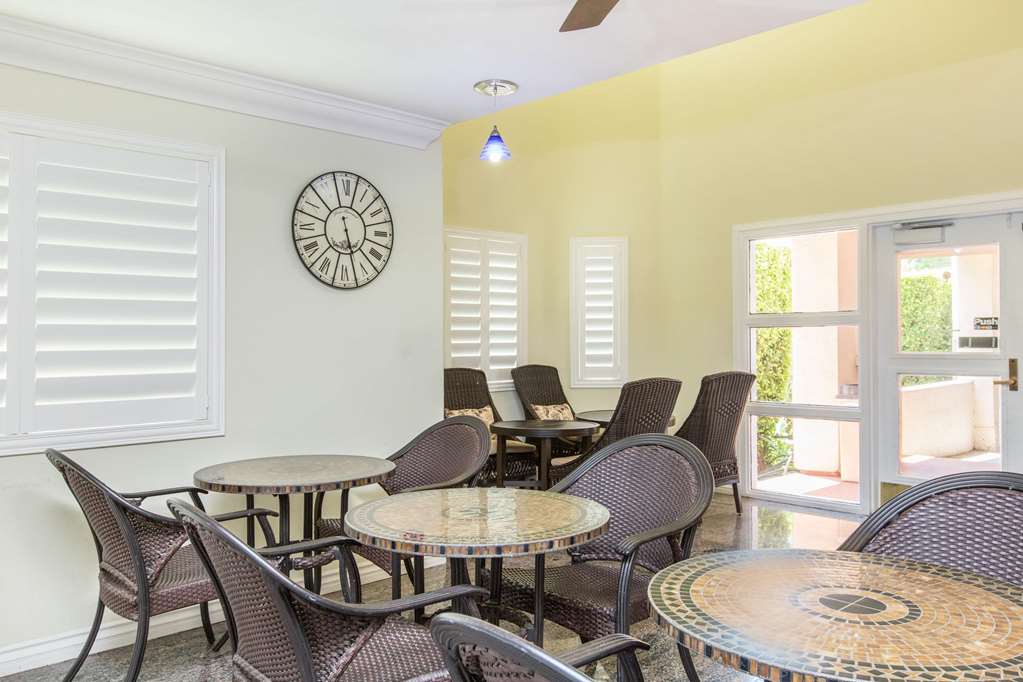 Days Inn by Wyndham Near City Of Hope - photo 3