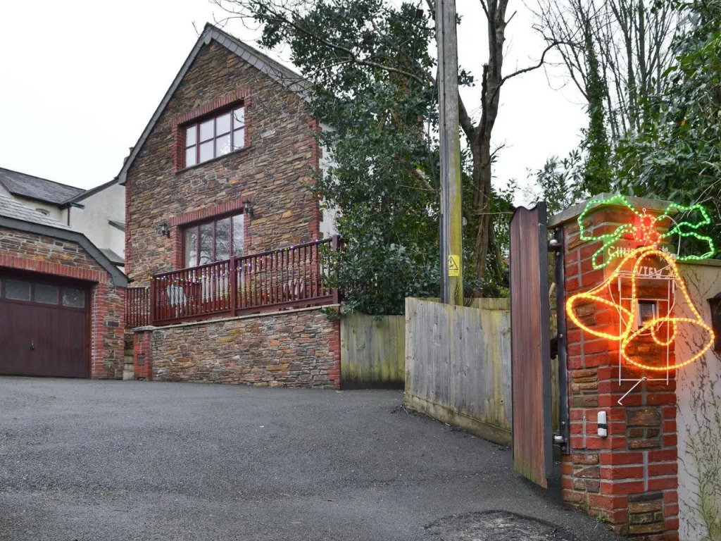 Church View - carbon neutral hotel in Bude