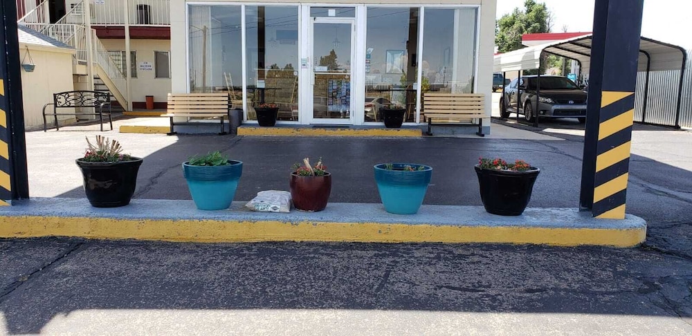 Stagecoach Motel - photo 10