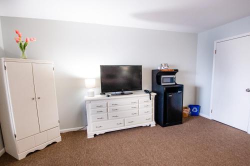 East Shore Lodging - photo 39