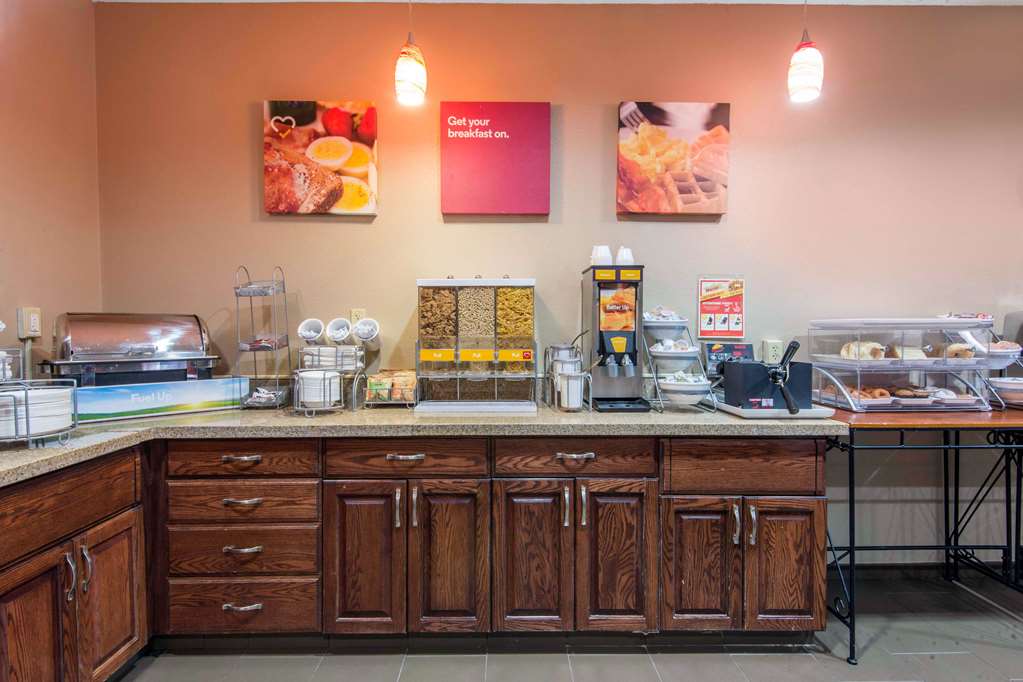 Comfort Suites Rochester Henrietta University Area - photo 30