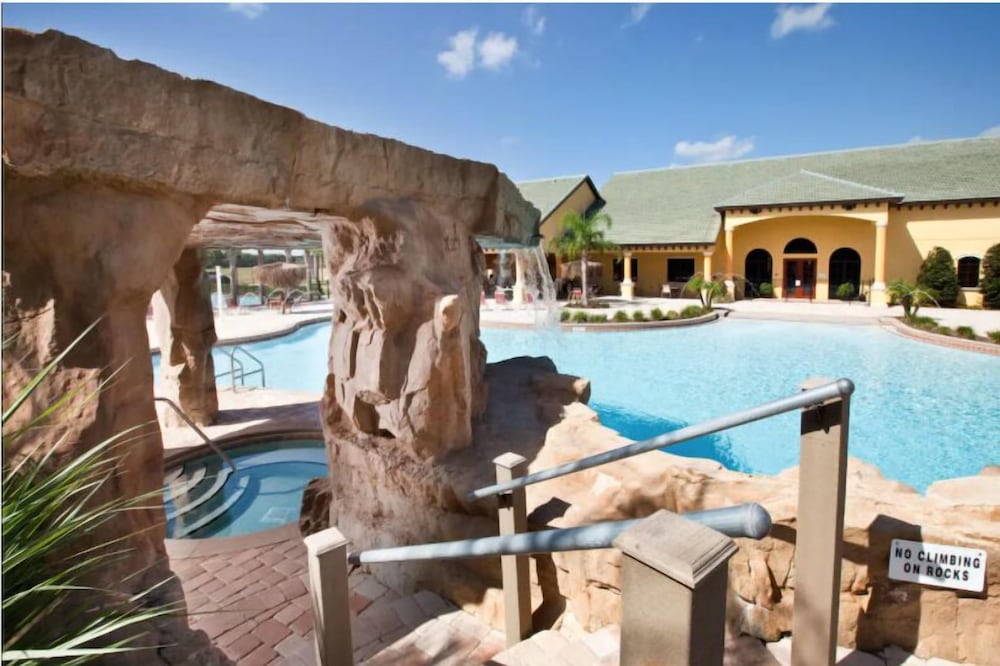 Paradise Pool Townhome withwifi & resort amenities townhouse - photo 30