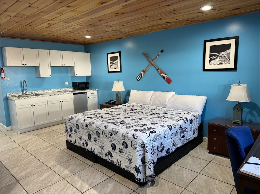 White Birches Motel - photo 44