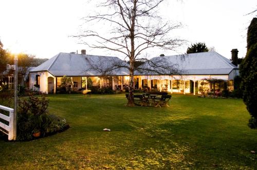 Dingup House — 4-Star Luxury Hotel in Manjimup, Australia