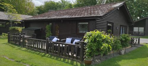 Tegid Lodge Pine Lake Resort — Carnforth — photo 3