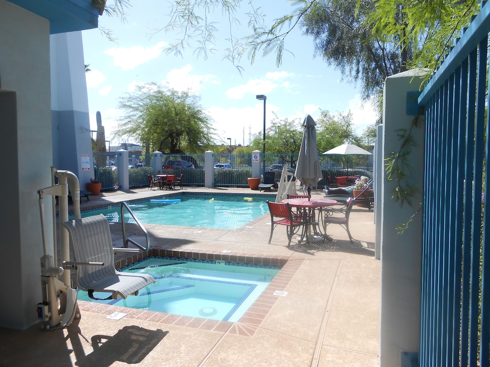 City Express by Marriott Tempe - photo 75