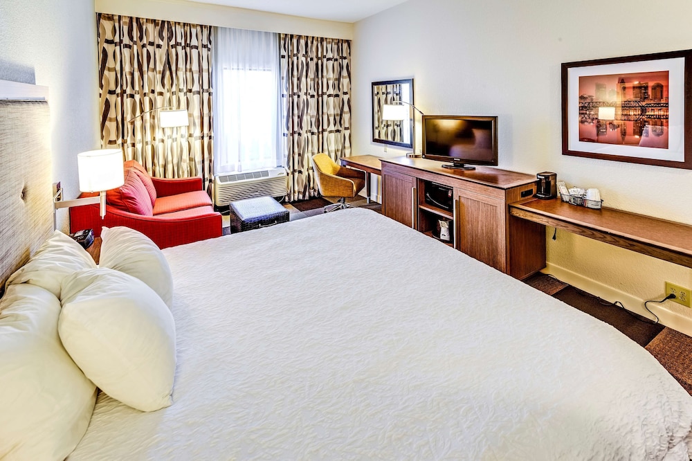Hampton Inn by Hilton Columbus I 70E Hamilton Rd - photo 20