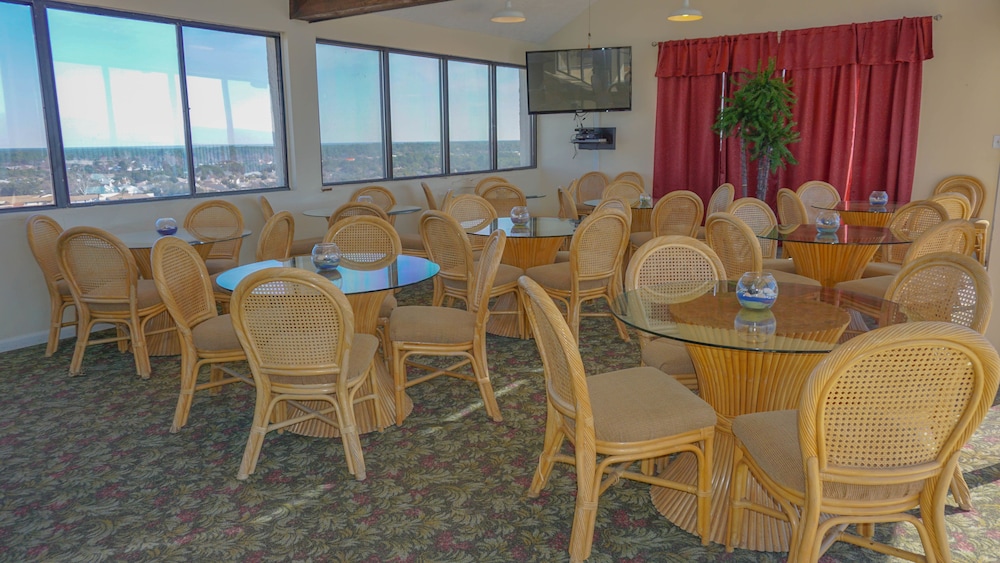 Landmark Holiday Beach - photo 24