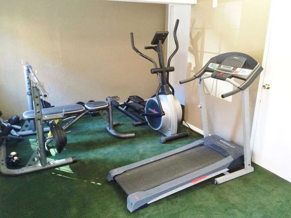 Americas Best Value Inn Casino Center Lake Tahoe - photo 9
