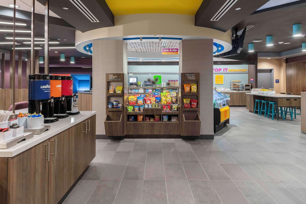 Tru by Hilton Manteca - photo 17