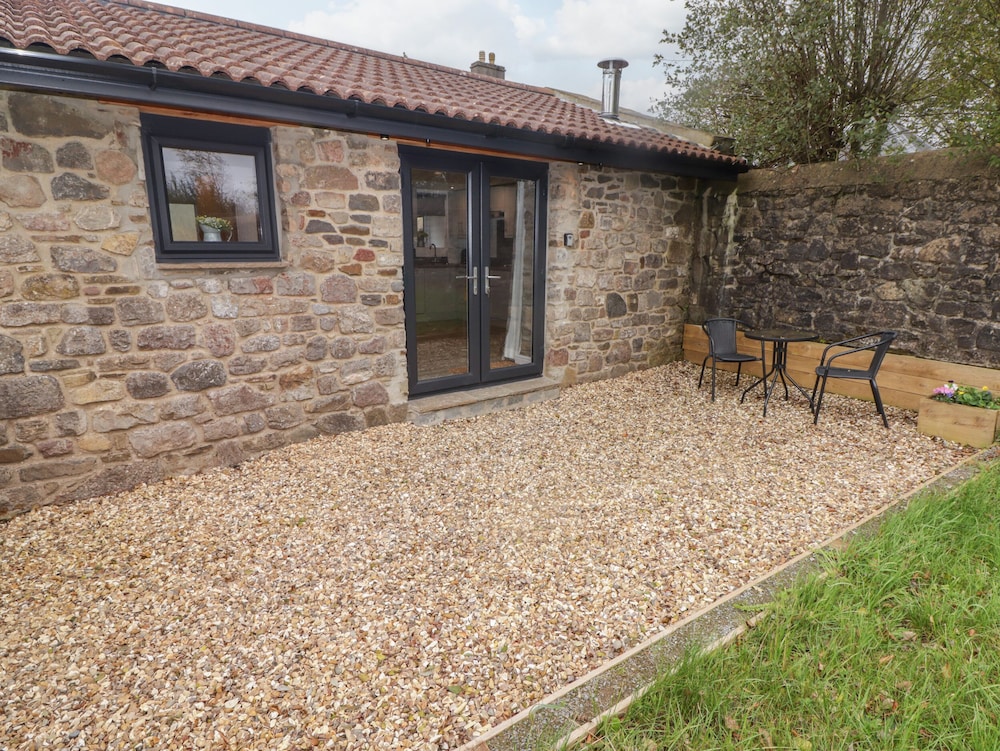 The Nest - carbon neutral hotel in Narberth