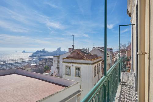 Rua dos Remédios 179 — 4-Star Luxury Hotel in Lisbon, Portugal