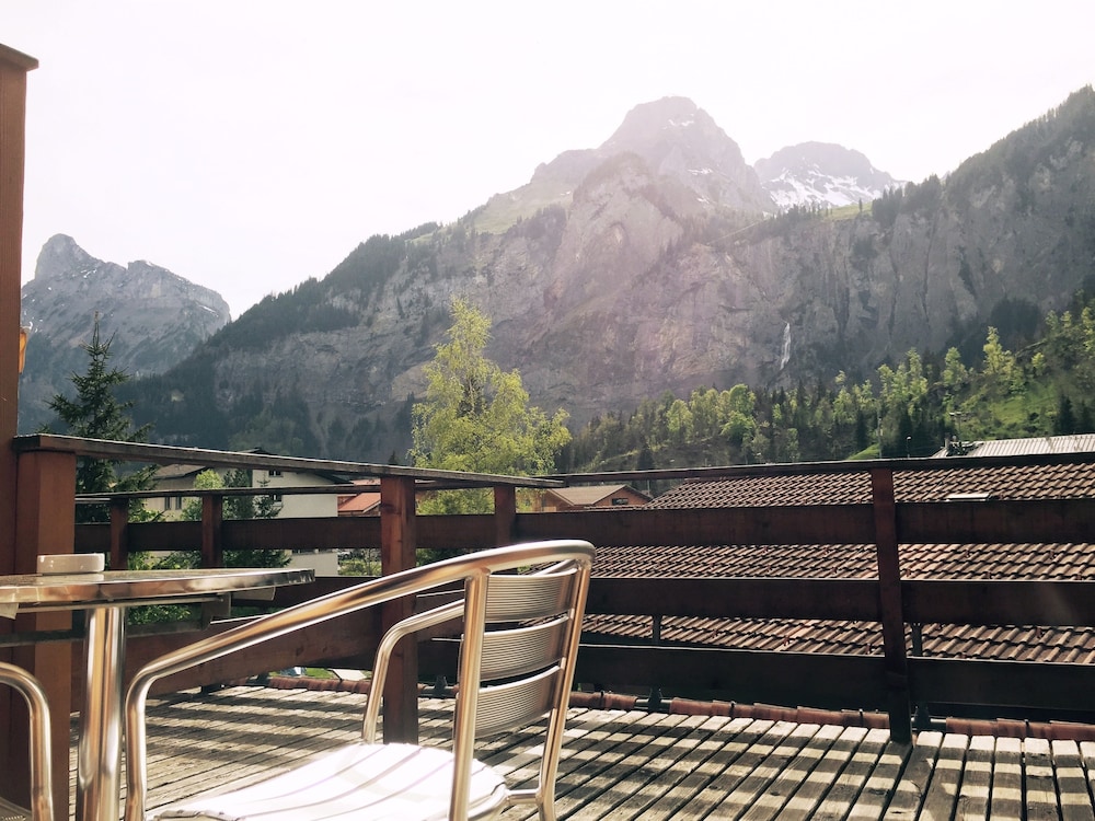Chalet Hotel Adler — Kandersteg — photo 2
