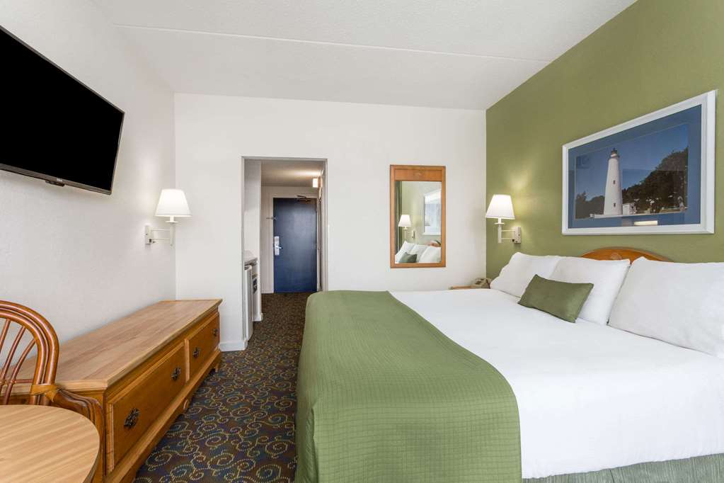 Travelodge by Wyndham Outer Banks Kill Devil Hills - photo 24